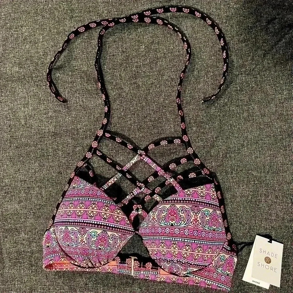 Shade & Shore Pink Bikini Top NWT.